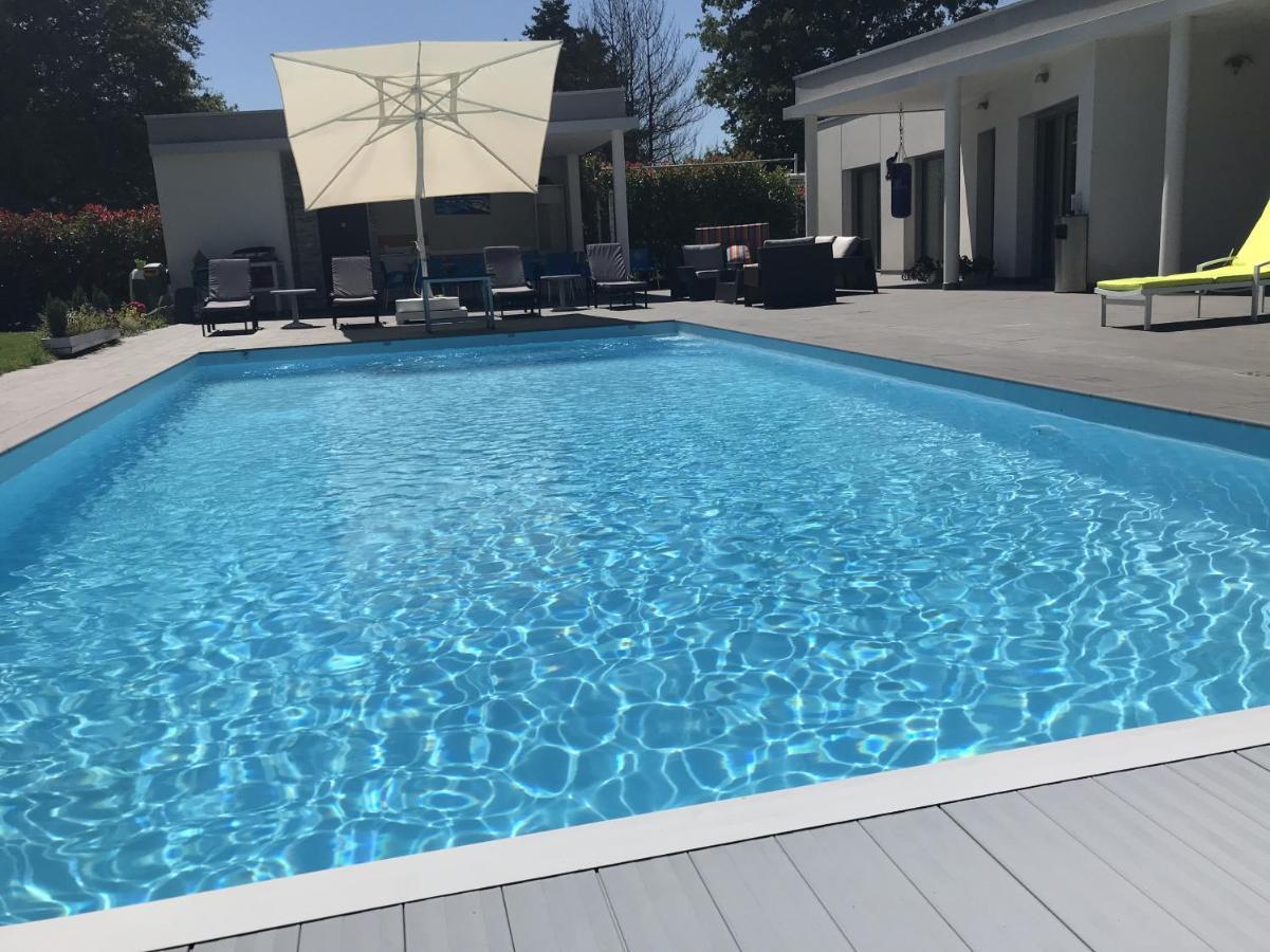 Bed and Breakfast Domaine Georges V Saint-Junien Esterno foto
