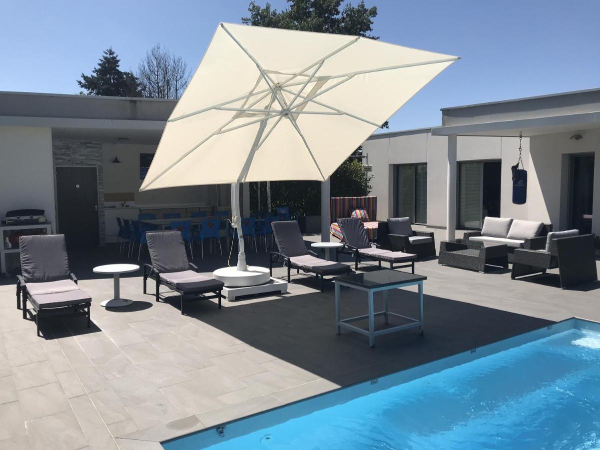 Bed and Breakfast Domaine Georges V Saint-Junien Esterno foto