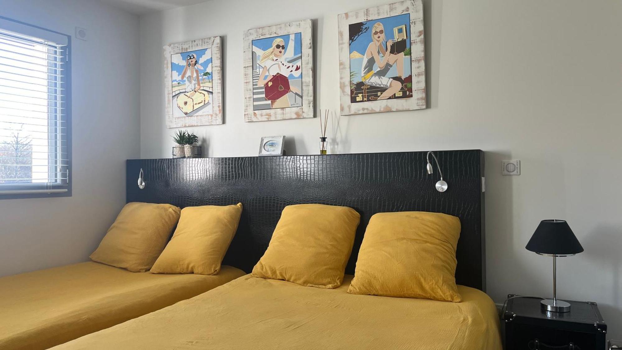 Bed and Breakfast Domaine Georges V Saint-Junien Esterno foto