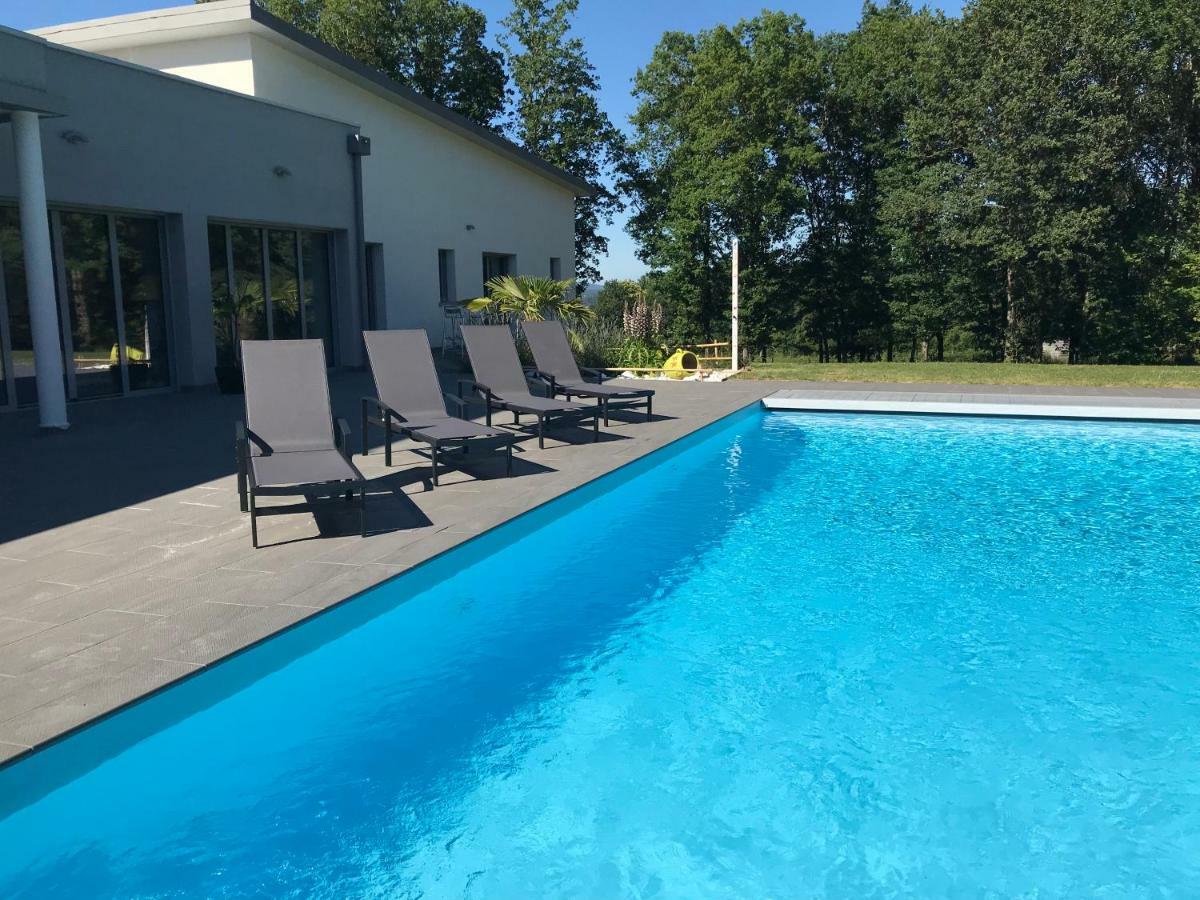 Bed and Breakfast Domaine Georges V Saint-Junien Esterno foto